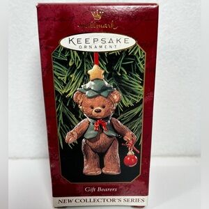 1999 Hallmark Keepsake Christmas Ornament Gift Bearers 1st In Collector's Series